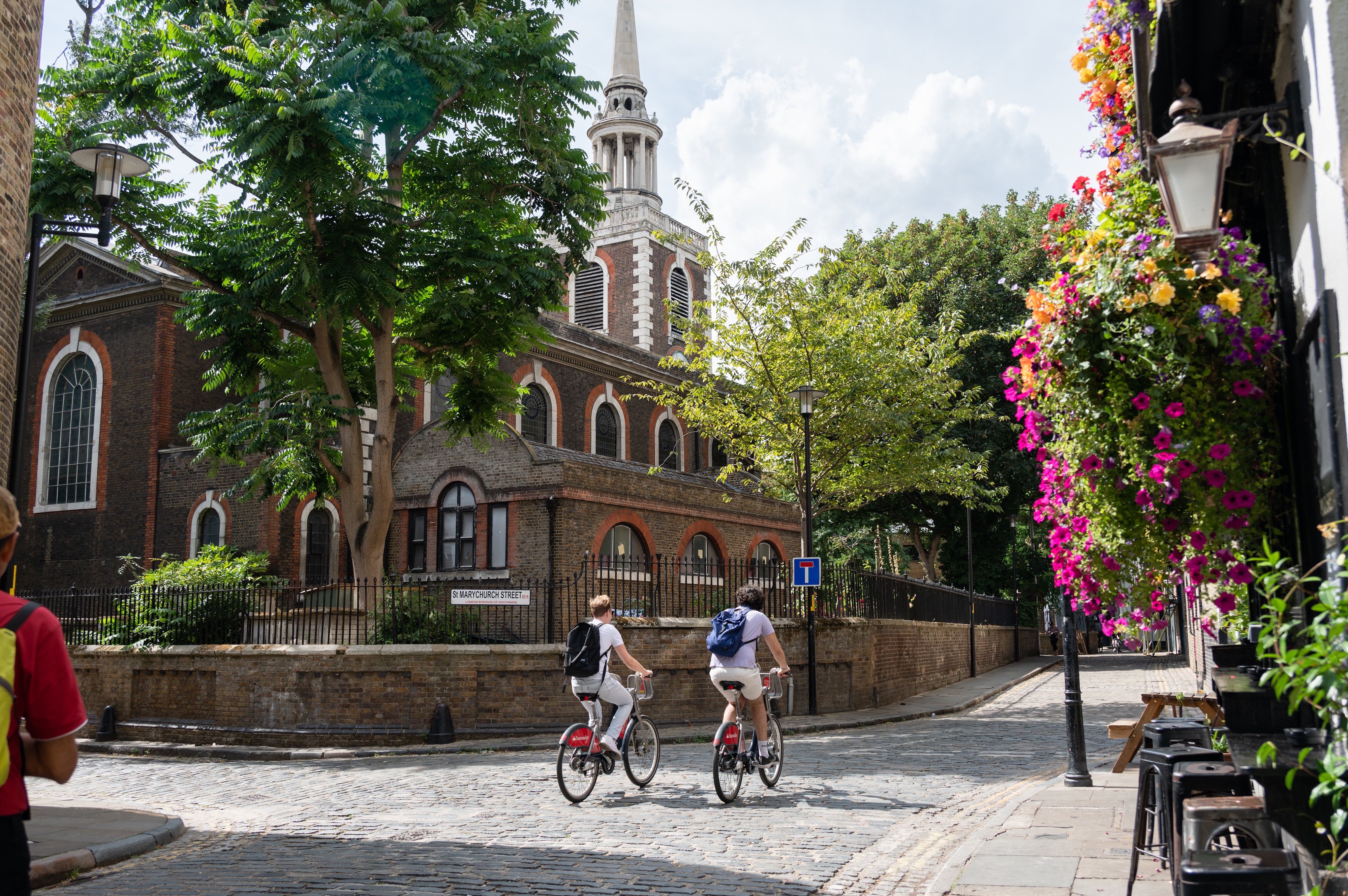 active commuting dockside canada water